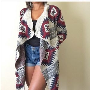 Dreamers Long Sleeve Tribal Print Sweater Size M/L